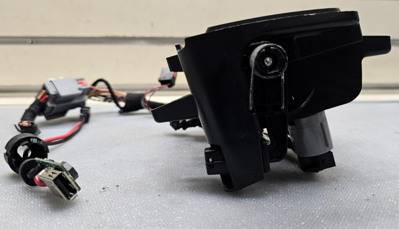 🔥 13-18 LINCOLN MKT REAR POWER OUTLET BLACK OEM