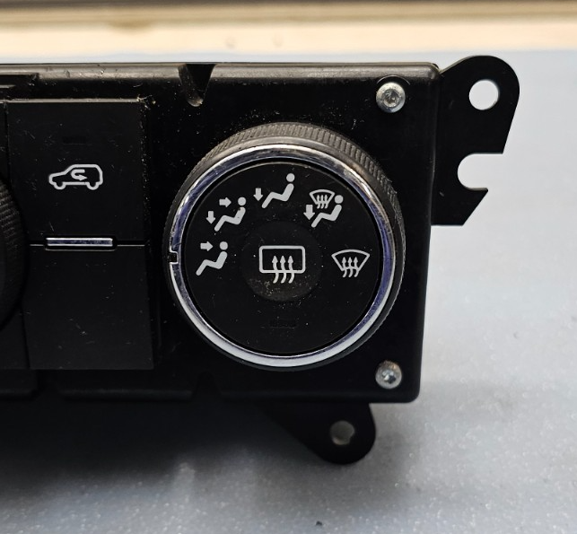 🔥08-10 Saturn Vue Dash HVAC AC Heater Temperature Climate Control Panel Black