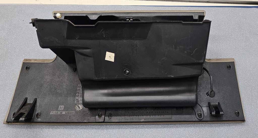 95-99 CHEVY GMC TRUCK SILVERADOC/K Glove Box Storage Compartment Assembly TAN G2
