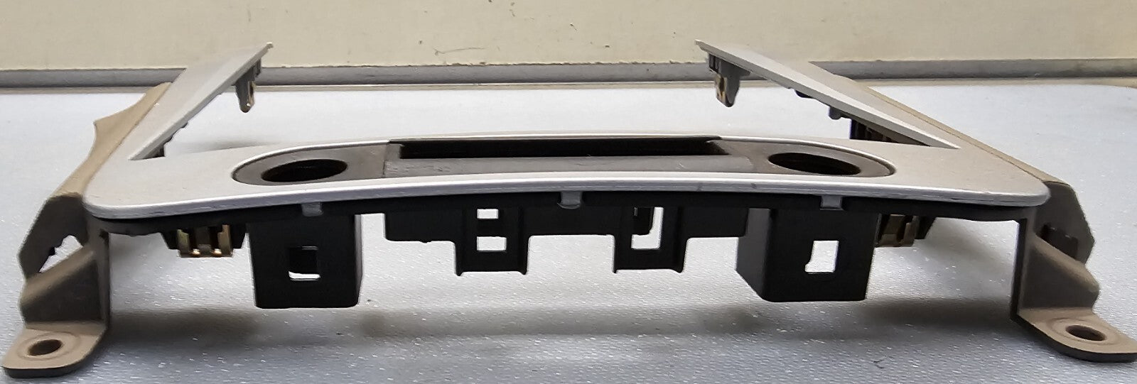 🔥08-12 Chevy MALIBU Center Dash Radio Bezel Panel OFF Signal Trim Tan SILVER B8