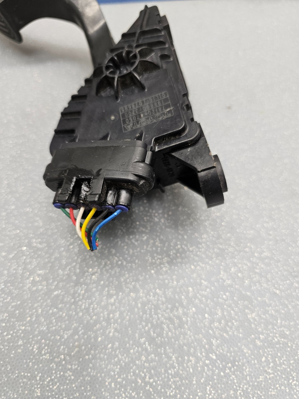 🔥2004 -  2009 Toyota Prius Gas Accelerator Pedal  OEM