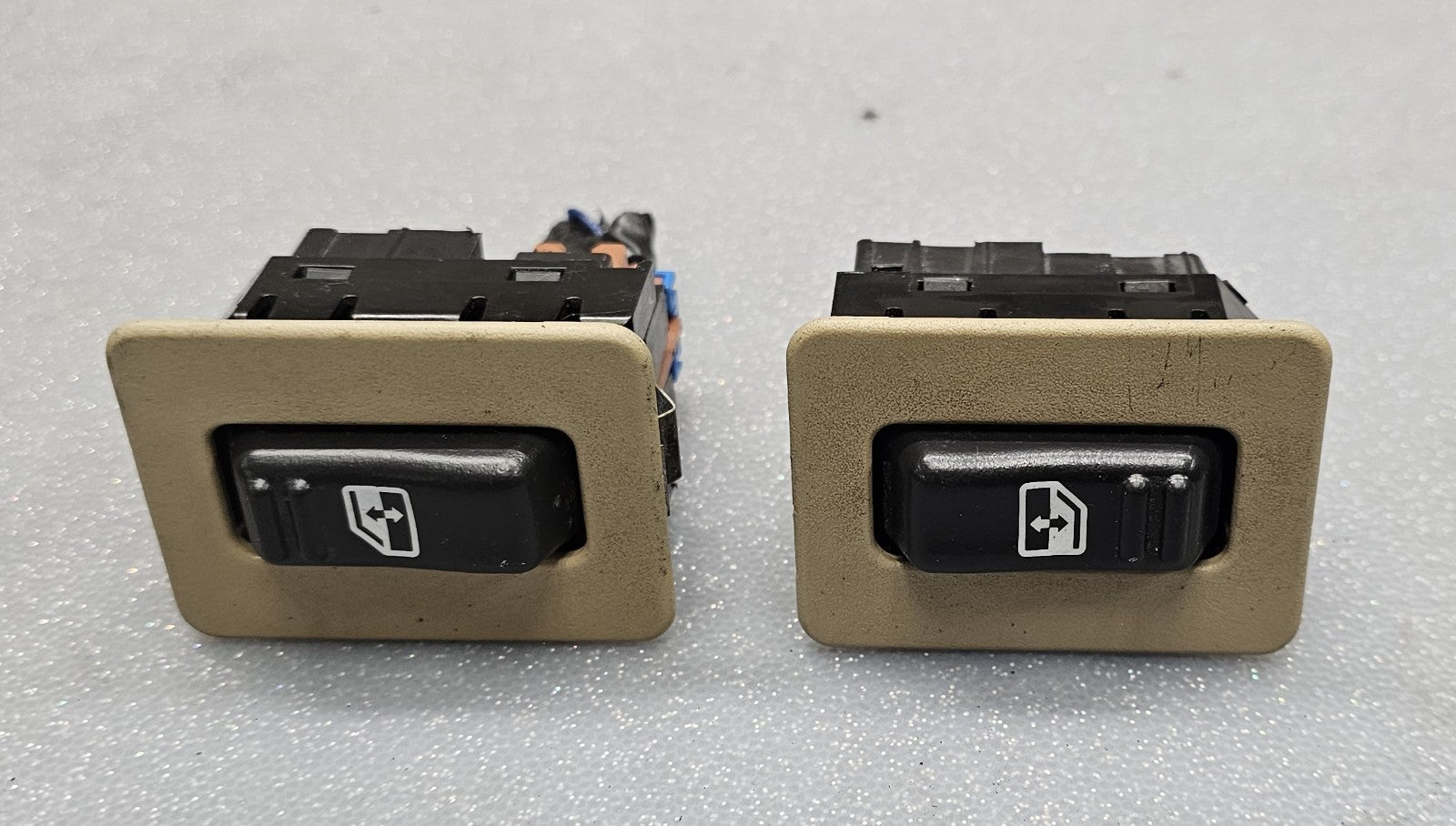 99-02 Chevy Silverado SIERRA Power Window Switch Lock REAR Left/Right Side WS3