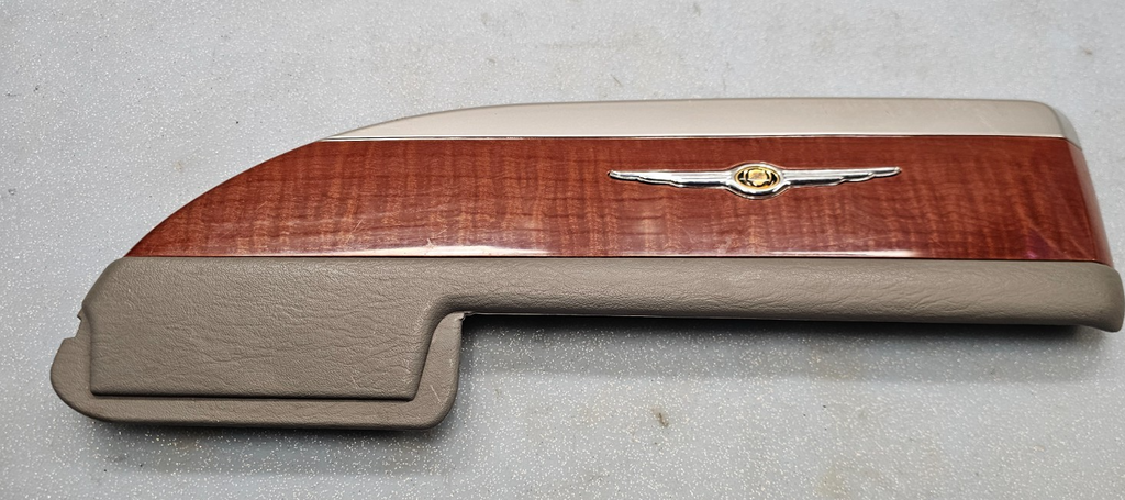 🔥2005–2007 Town & Country LH Door LIMITED Bezel Wood Trim