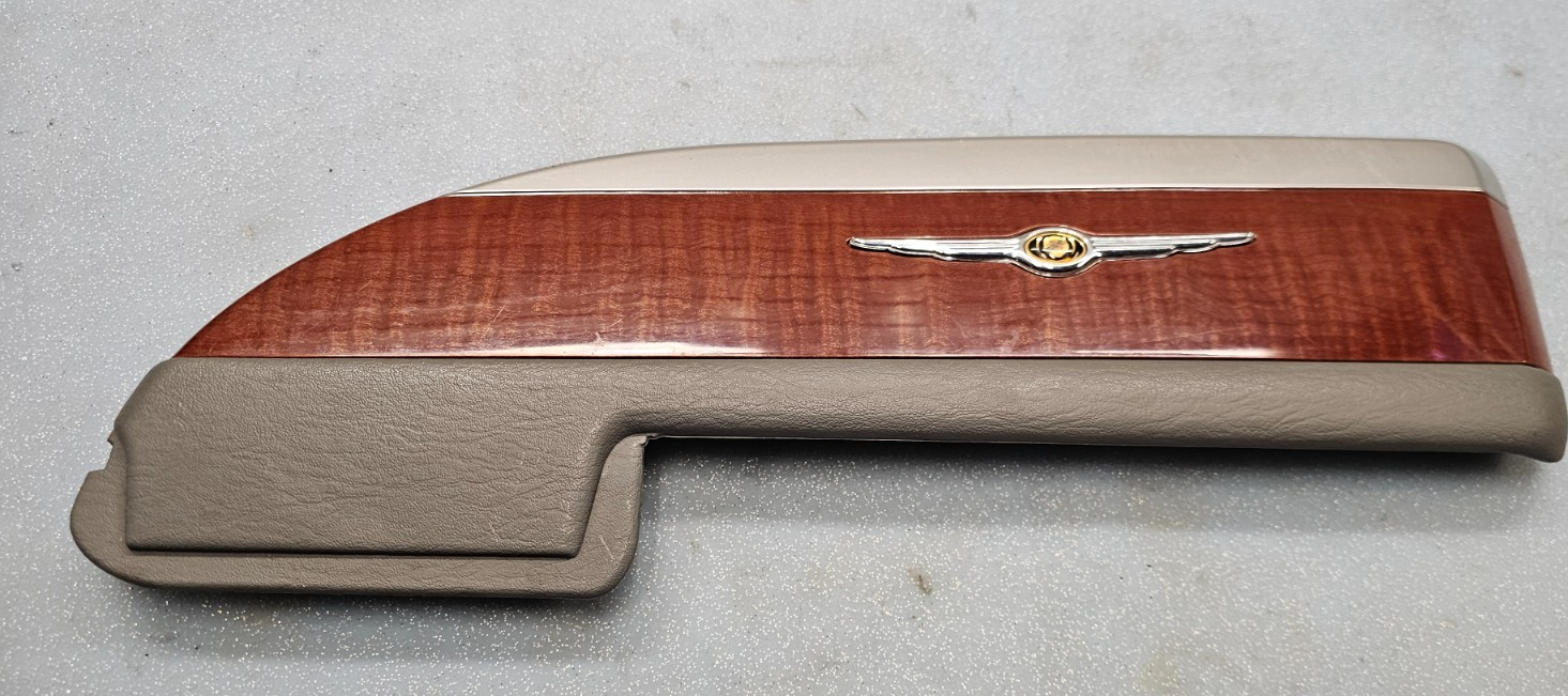 🔥2005–2007 Town & Country LH Door LIMITED Bezel Wood Trim