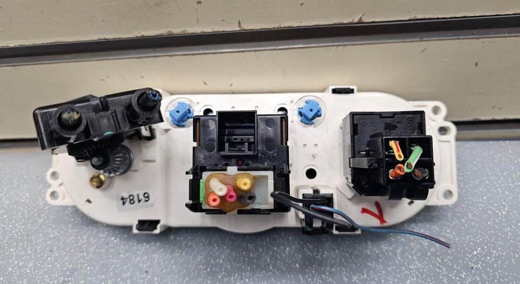01-07 Escape Mariner Dash AC Heater Climate Temperature control Conditioner OEM