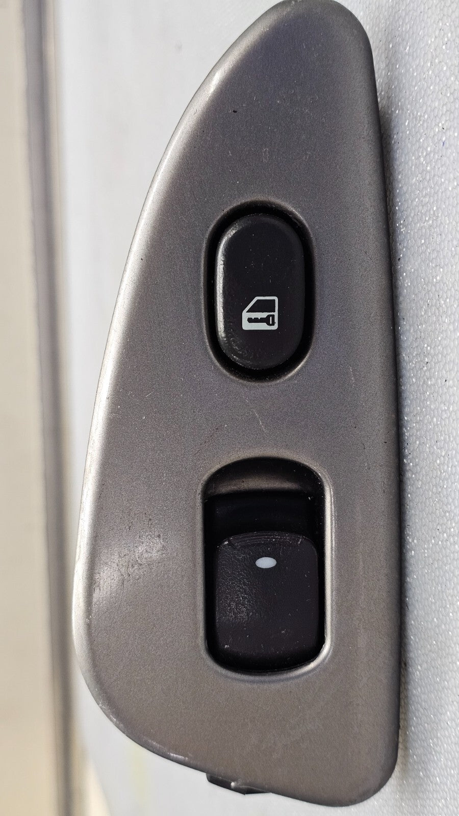 🔥04-07 Chevy Malibu Front Right Passenger Power Window Door Switch Lock Gray