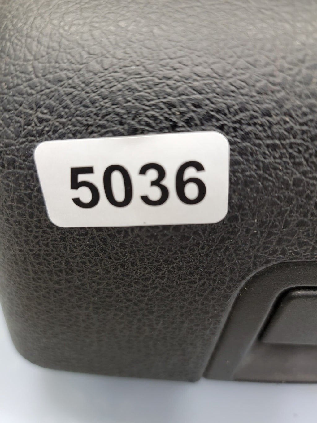 🔥07-14 FORD EXPEDITION CENTER CONSOLE COLUMN SHIFT ARM REST LID  BLACK