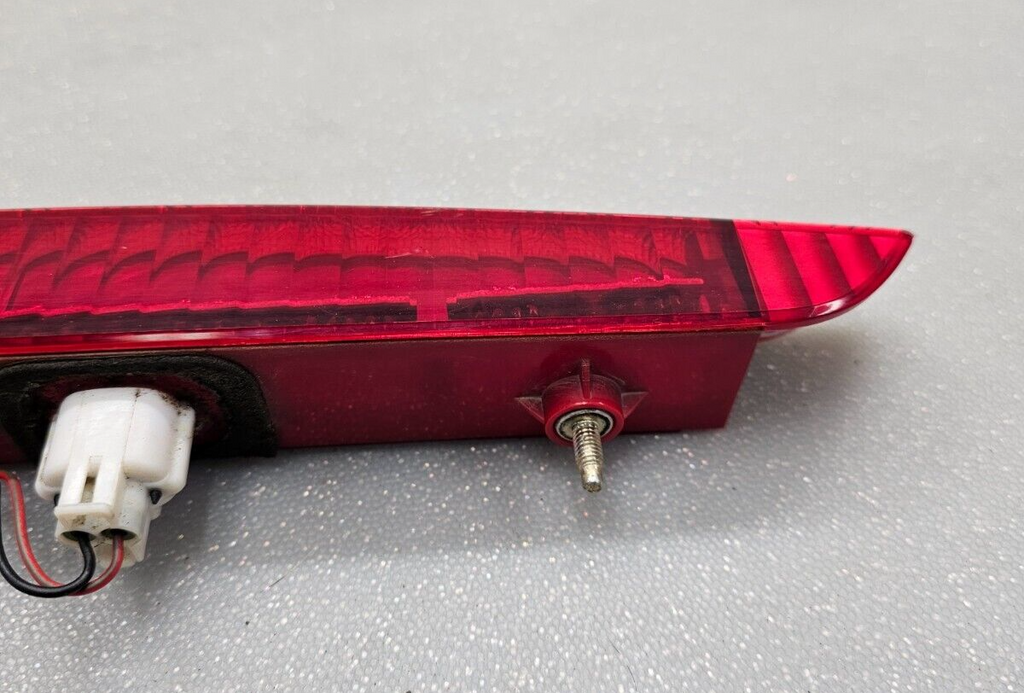 🔥2003-2007 Nissan Murano Rear 3rd Third Brake Light High Mount OEM
