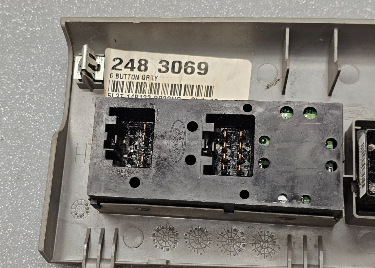 🔥04-08 Ford F150 Left Driver Master Door Window Power Switch Control Gray WS24