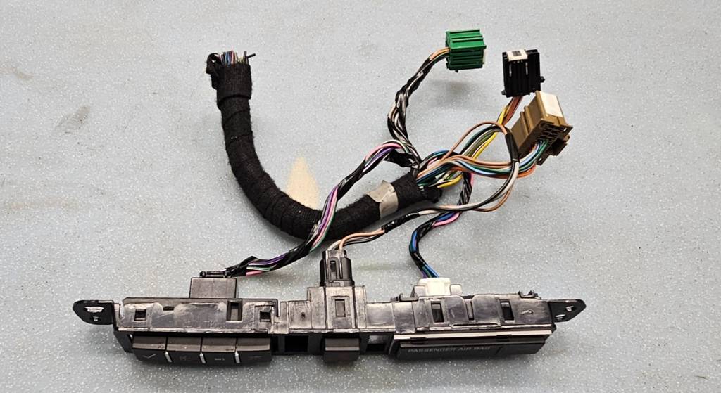 09-12 Chevrolet Traverse Center Dash Panel Hazard Control Switch Unit OEM SW55