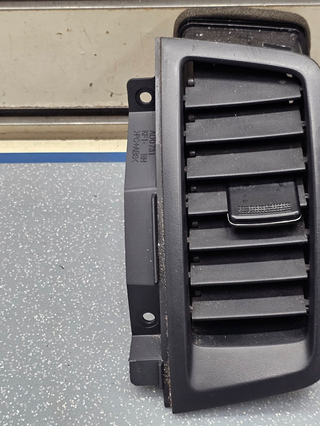 🔥10-13 Kia Soul Dash Center Right Passenger Air Vent Conditioner Heater Black