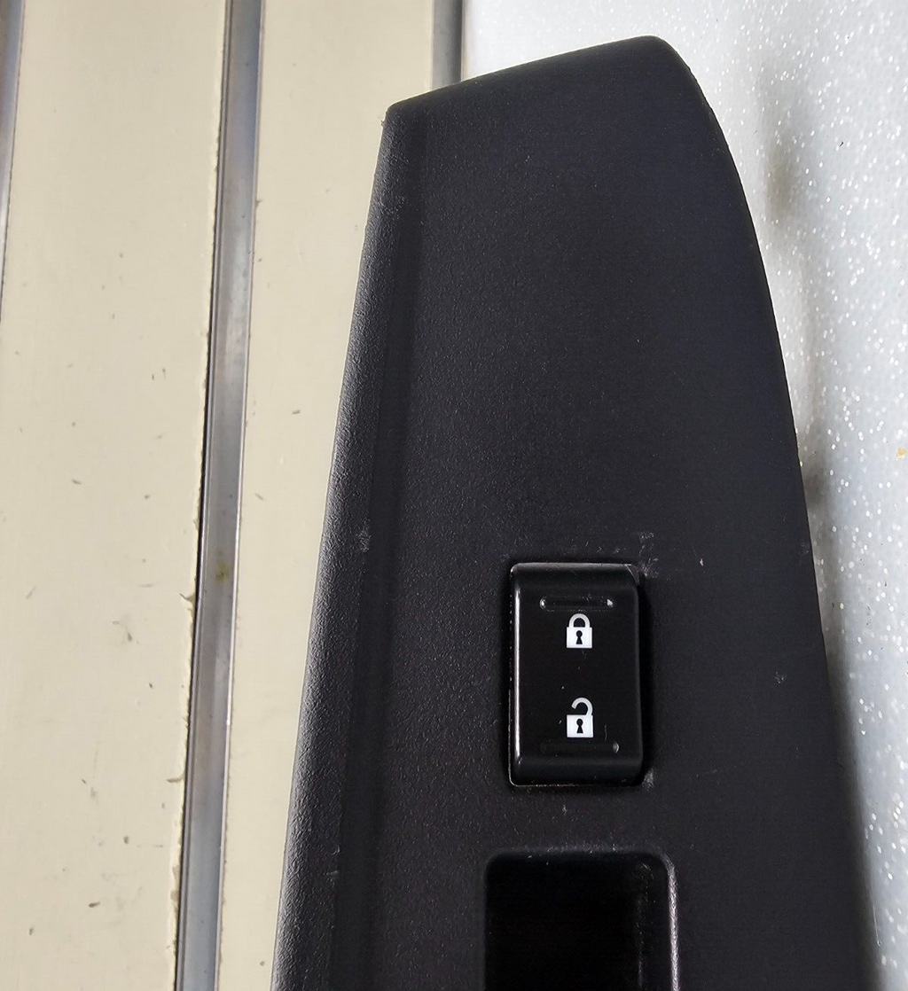 🔥03-07 Accord Coupe Right Passenger Window Power Switch Bezel Assembly Black