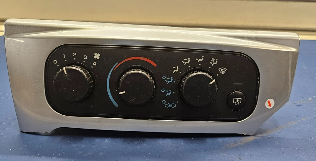 🔥01-06 Stratus Sebring Dash A/C Defrost Heater Temperature Climate Control OEM