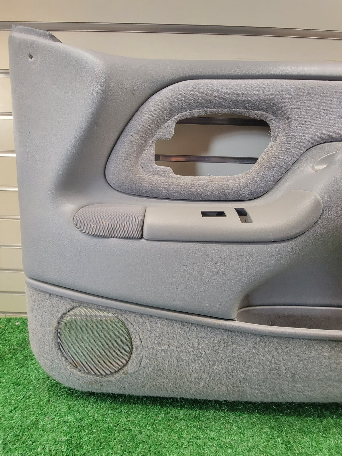 🔥95-99 Chevy GMC Silverado C/K DOOR PANEL Front Passenger Right Gray OEM D2