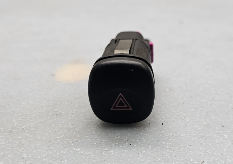 🔥01-07 Escape Hazard Light Emergency Flasher Switch Button Assembly Black