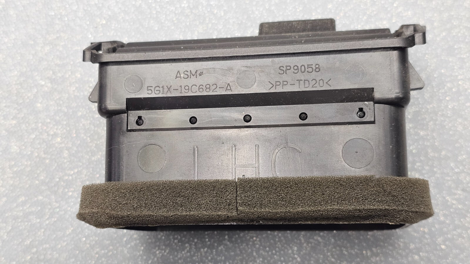 🔥05-07 Ford Five Hundred Sable Dash Left Driver AC A/C Air Vent Heater Panel