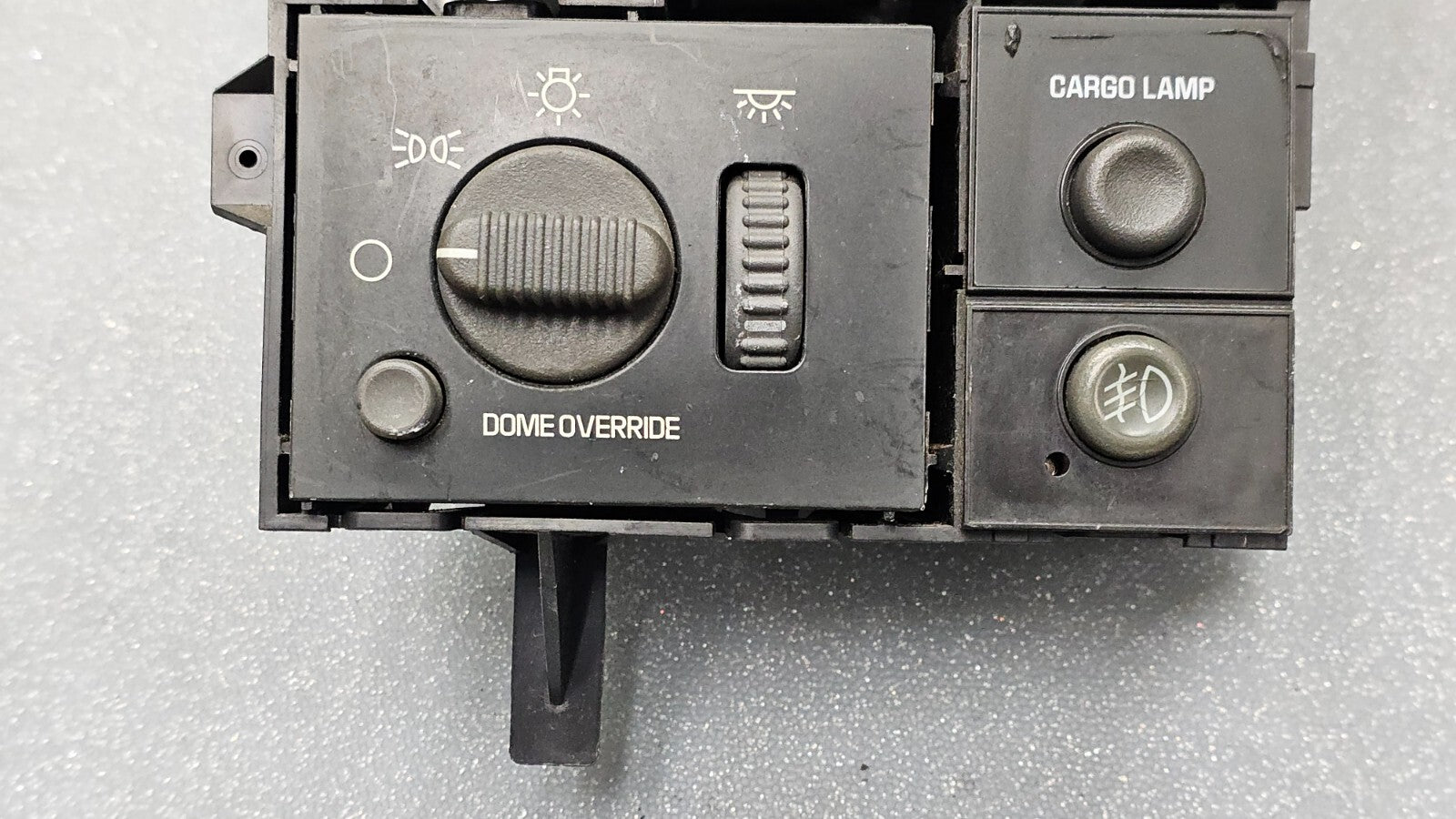 🔥99-06 Chevy Silverado Sierra Headlight Switch left Driver Air Vent Black HS19