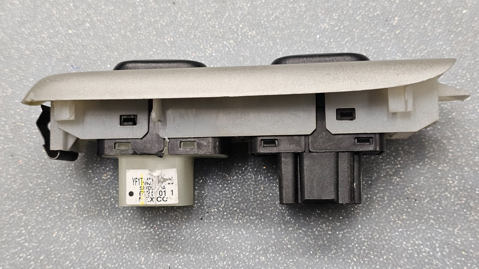 🔥01-07 FORD ESCAPE RIGHT PASSENGER FRONT POWER DOOR WINDOW SWITCH LT TAN OEM