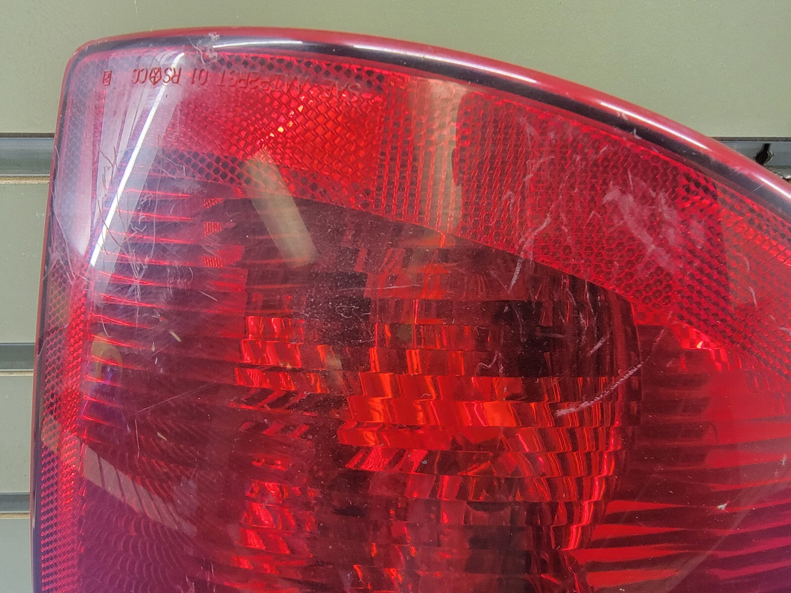 🔥2004-2007 Dodge Caravan Driver Left Tail Light Fits  OEM