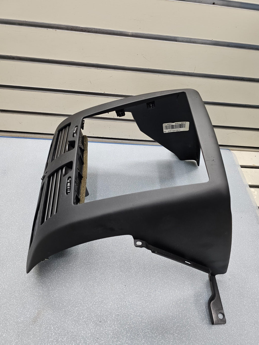 🔥04-07 Chevrolet MALIBU Dash Center RADIO BEZEL Climate Air Vents Trim BLACK B7