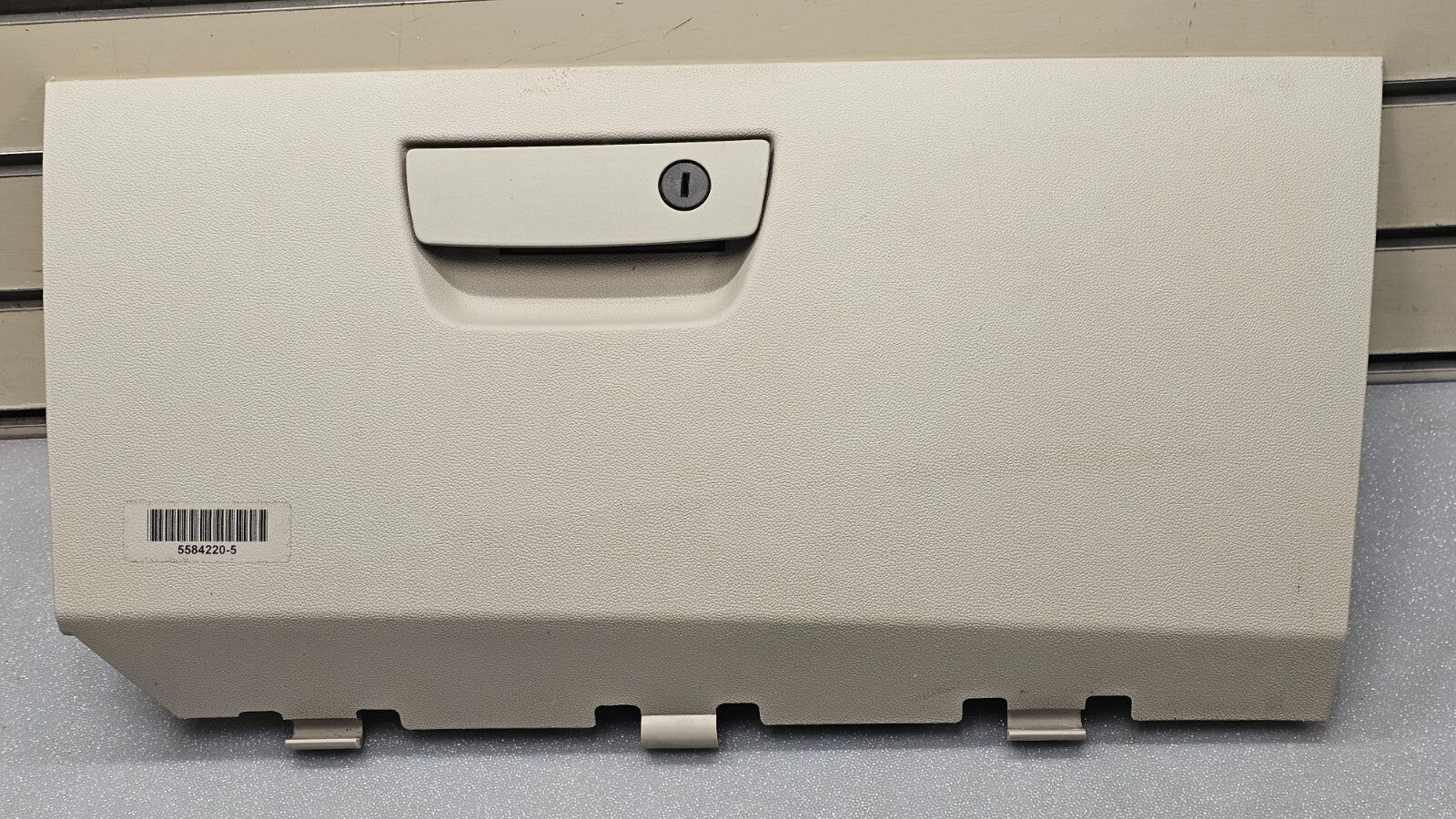 🔥11-18 GRAND CARAVAN TOWN COUNTRY DASH GLOVE BOX STORAGE COMPARTMEN LID LT TAN