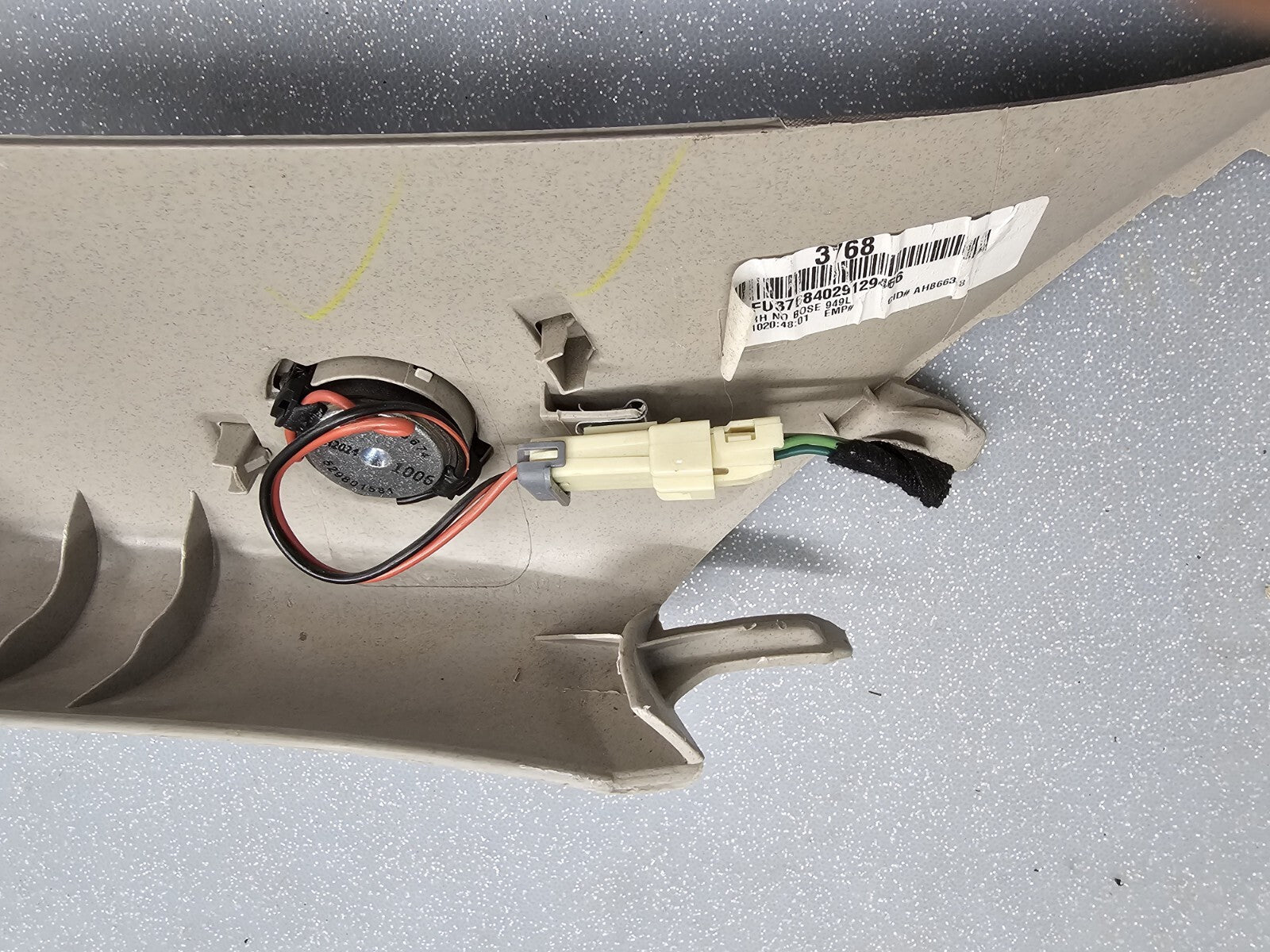 🔥07-13 Silverado Sierra A Pillar Roof Molding Right Speak LIGHT GRAY P2 BOSE