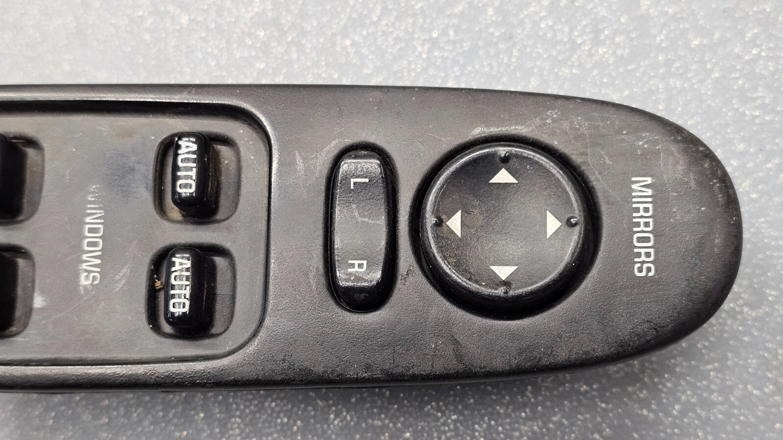 🔥00-05 Buick Lesabre Left Driver Master Power Window Switch Assembly Black OEM