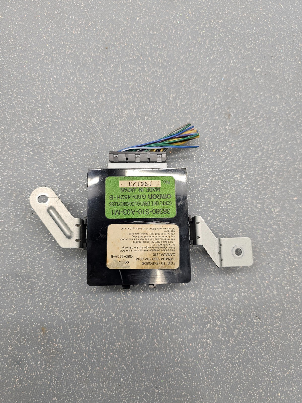 97-01 Honda CR-V Front Left Driver Door Control Keyless Module Unit Sensor Relay
