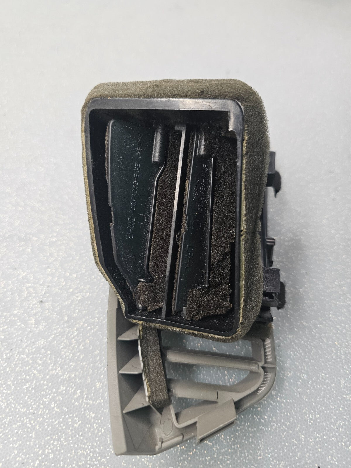 🔥04-08 NISSAN MAXIMA LEFT DRIVER VENTILATION GRILLE DASH AIR VENT FILTER GRAY