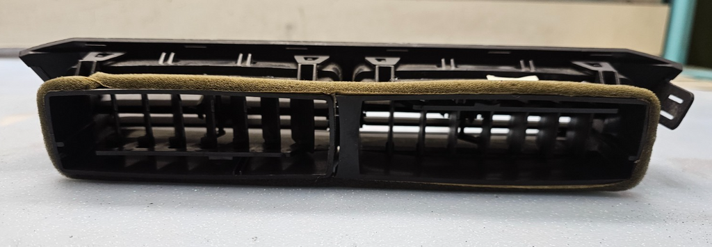 🔥08-11 Ford Focus Front Upper Center Dash Dual Air Vent Bezel Trim Panel Black
