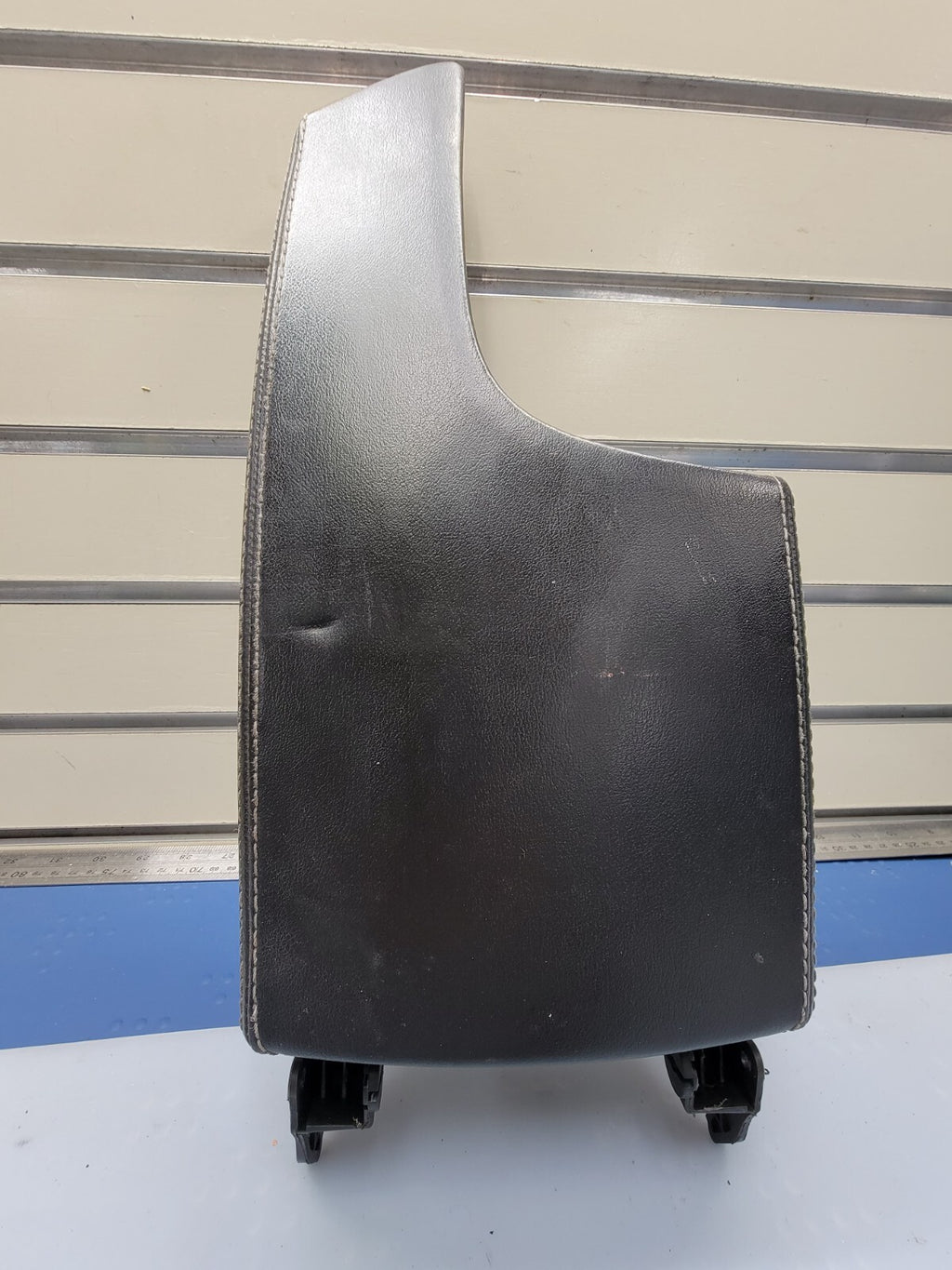 🔥2011-2017 Buick Regal Center Console Armrest Arm Rest Lid Black Leather