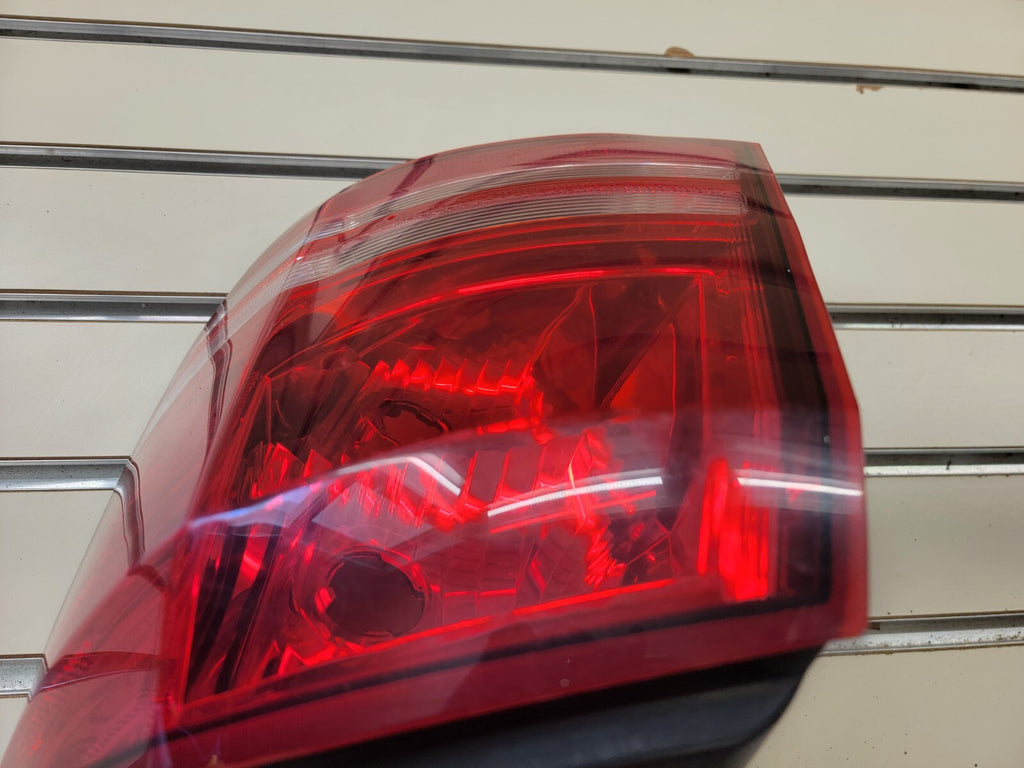 🔥 2008-2011 Dodge Journey Tail Light taillight Lamp right passenger side