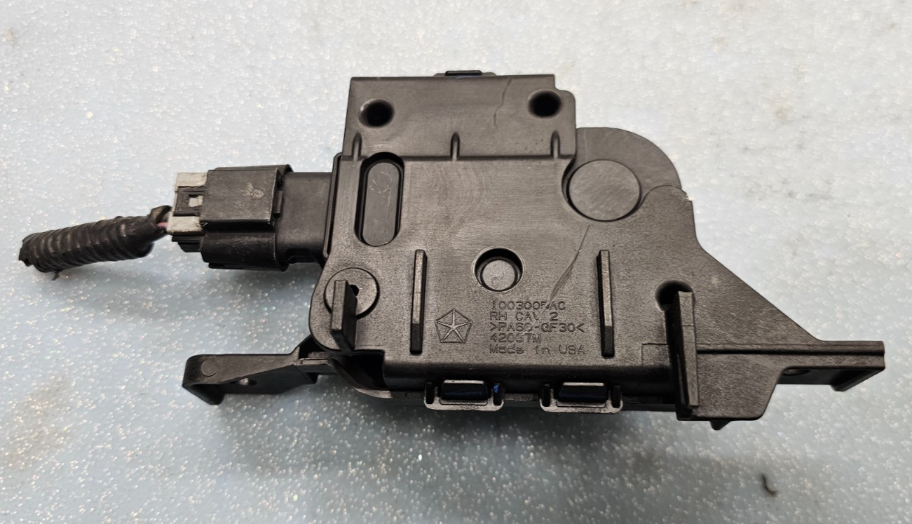 🔥13-18 Dodge Ram 1500 Active Radiator Grille Shutter Actuator Motor OEM