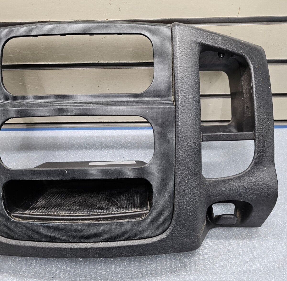 🔥02-05 Dodge RAM Dash RADIO Audio Stereo Bezel Climate Trim Panel Black B10