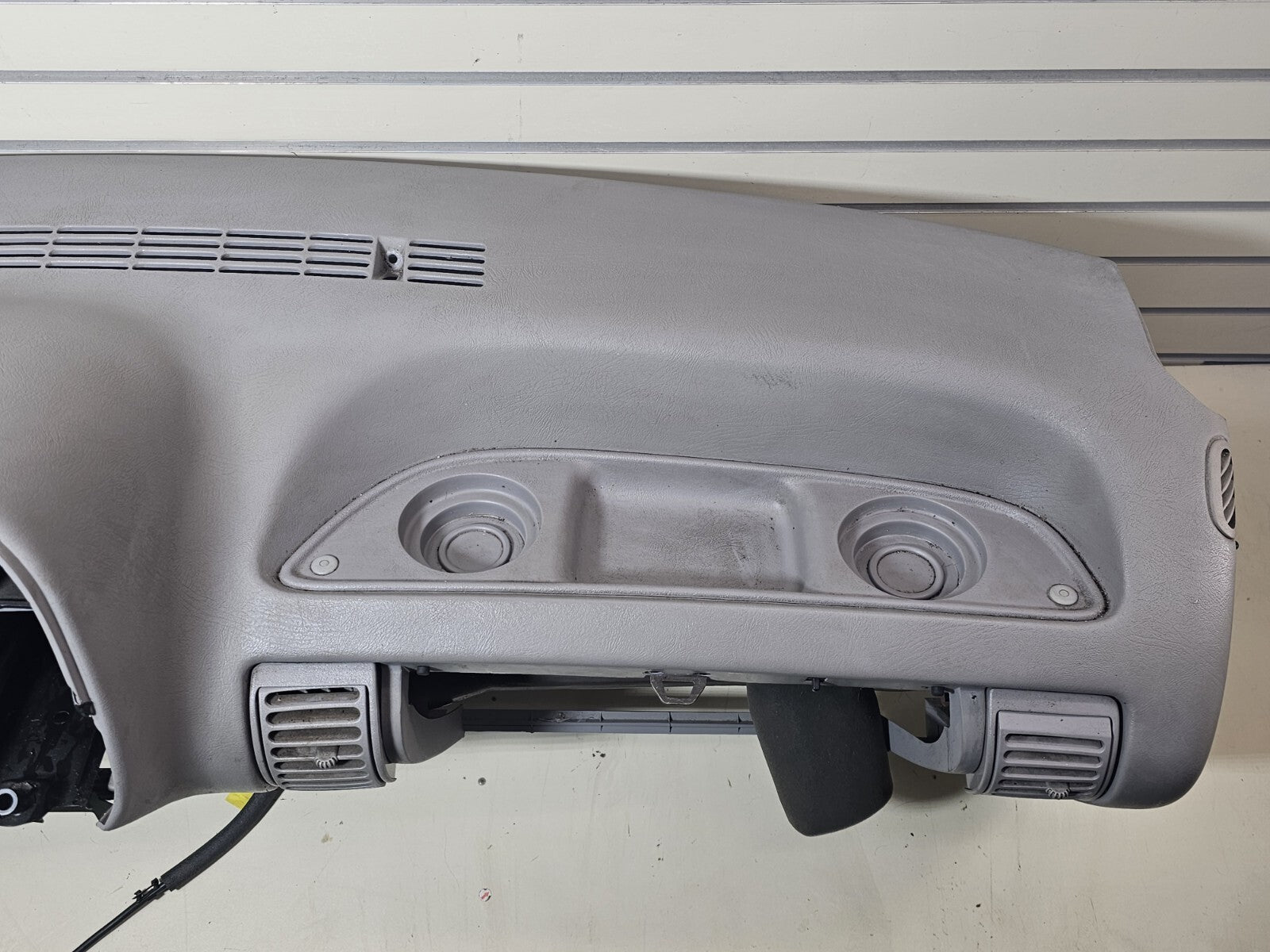 🔥95-99 CHEVY GMC SILVERADO CK Dashboard DASH CORE Frame Mount Assembly GREY DB2