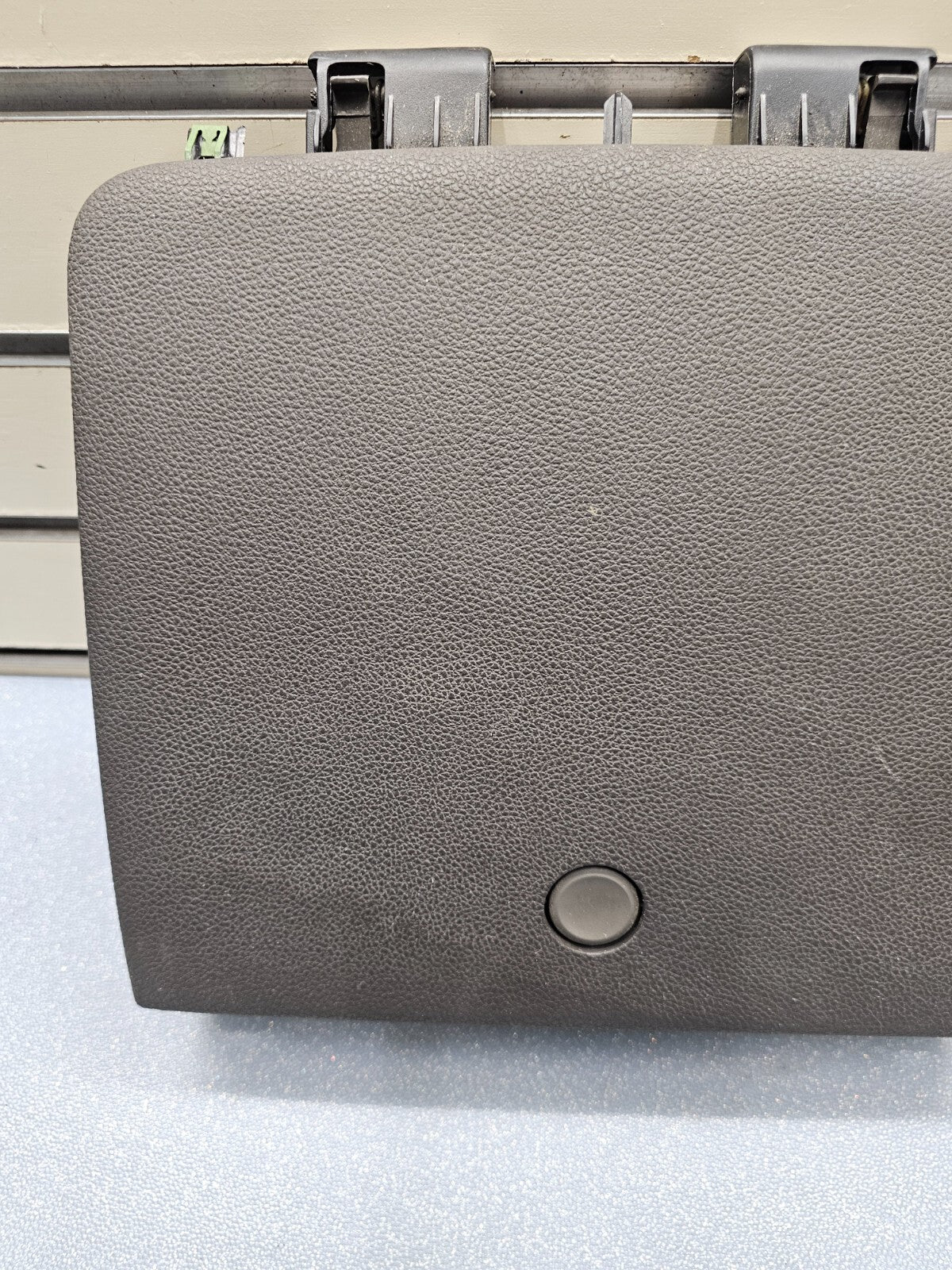🔥2004-2008 FORD FREESTYLE TAURUS X UPPER DASH GLOVE BOX BLACK