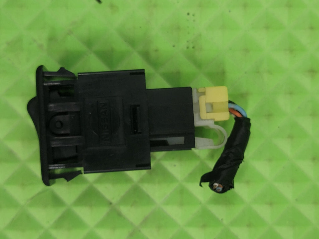 🔥2004-2008 Nissan Maxima RIGHT passenger  Heated Seat Switch