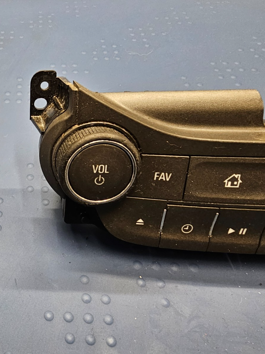 🔥13-15 Chevy Malibu Dash Front Center AM FM Radio Stereo Control Trim Panel OEM
