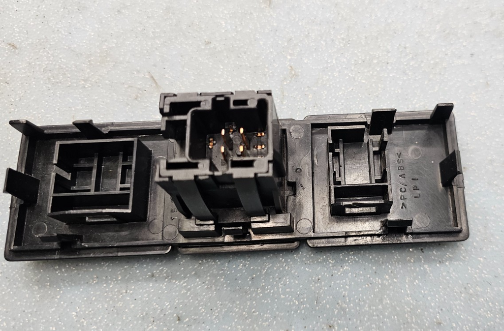 🔥95-00 Chevy GMC C/K Yukon Suburban Cargo Lamp Switch Bezel Assembly Black