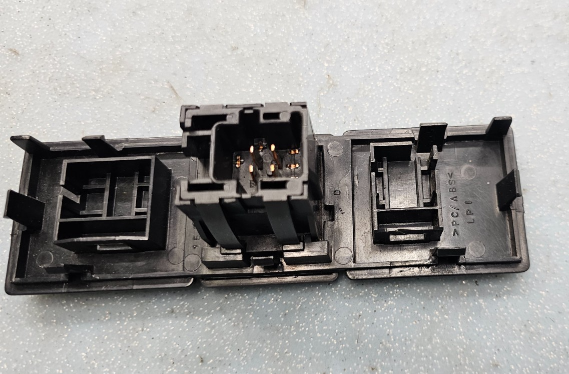 🔥95-00 Chevy GMC C/K Yukon Suburban Cargo Lamp Switch Bezel Assembly Black
