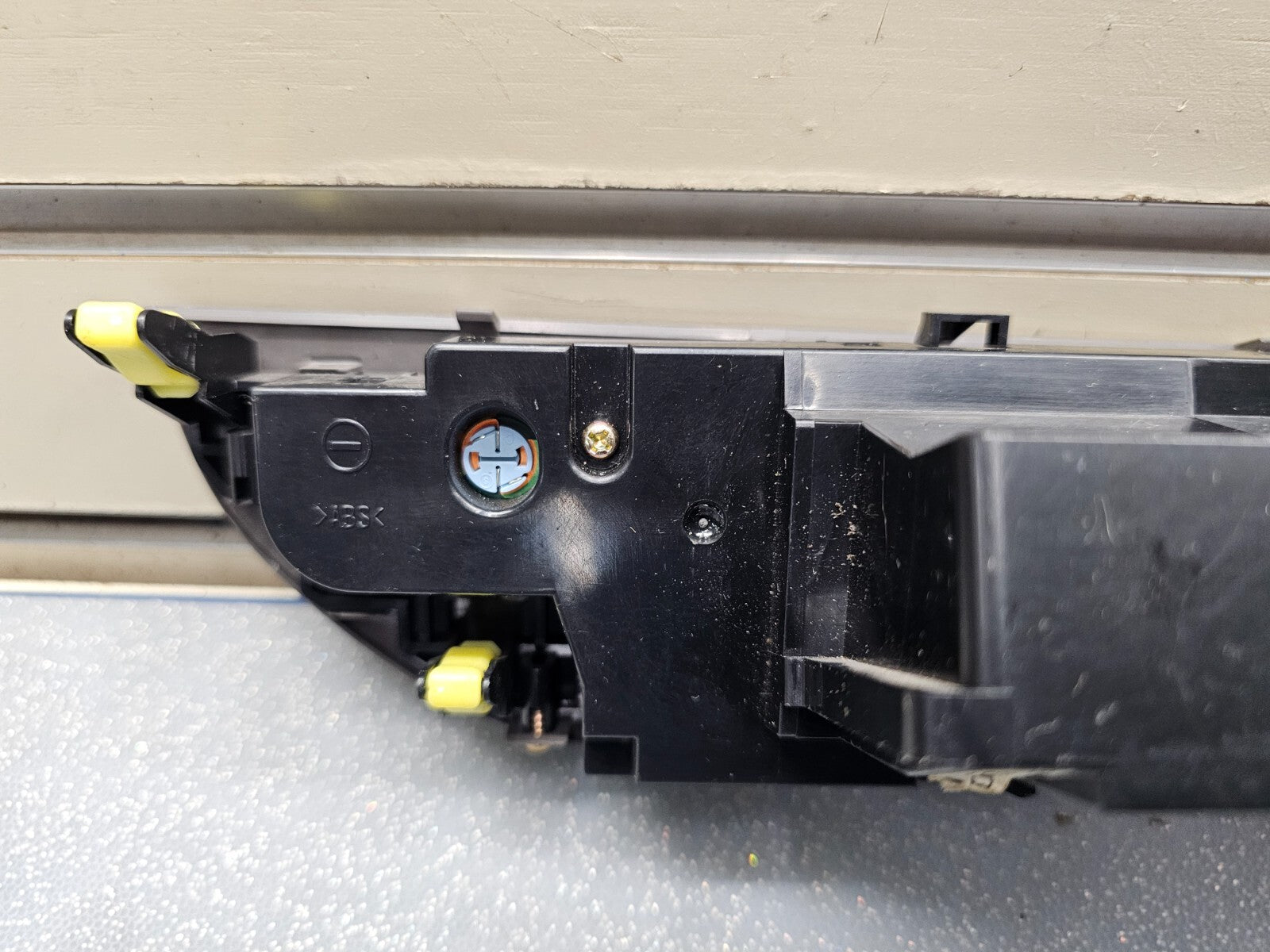 02-06 TOYOTA CAMRY Dash A/C Temperature Heater Climate Control Panel Ventilator