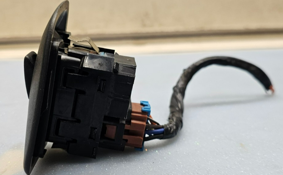 🔥03-06 Silverado Tahoe Suburban Yukon Sierra Left Rear Window Door Switch Black