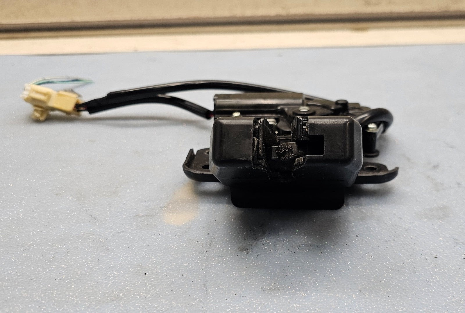 🔥2005-2010 Scion TC Rear Trunk Latch Lock Actuator Lift Gate Tailgate Hatch OEM