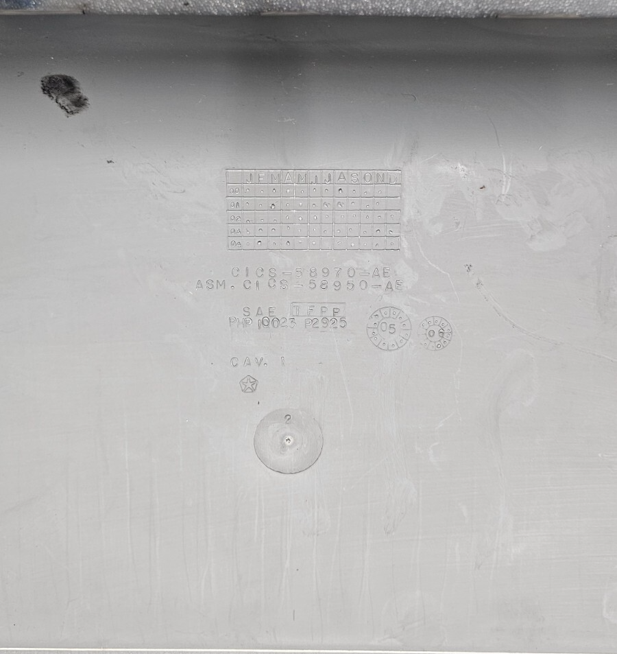 🔥01-07 CARAVAN TOWN COUNTRY DASH GLOVE BOX COMPARTMENT LID COVER ASSEMBLY GRAY