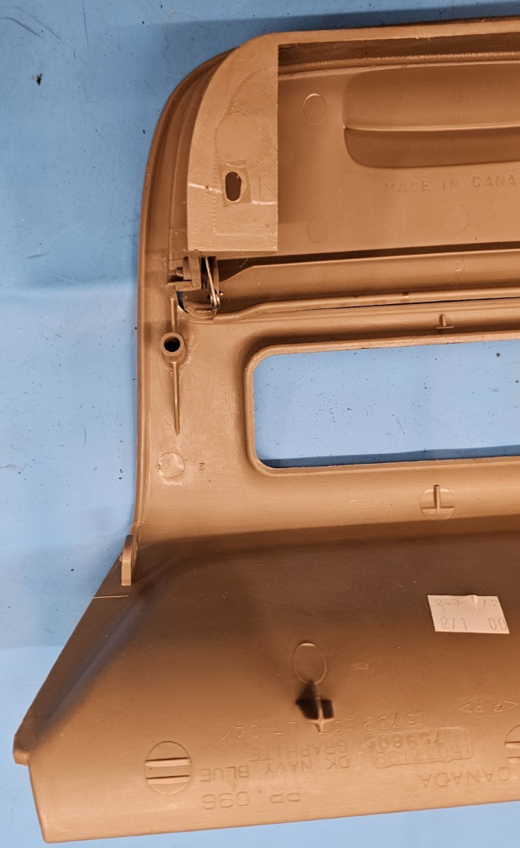 99-02 SILVERADO TAHOE SIERRA CENTER CONSOLE FRONT LOWER CUBBY BEZEL STORAGE TAN