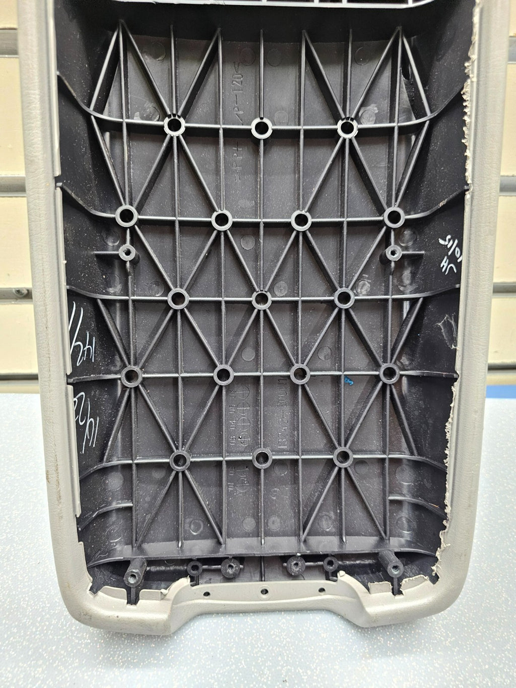 🔥02-06 CAMRY SOLARA LEXUS ES330 CENTER CONSOLE LID ARM REST COVER ASSEMBLY GRAY