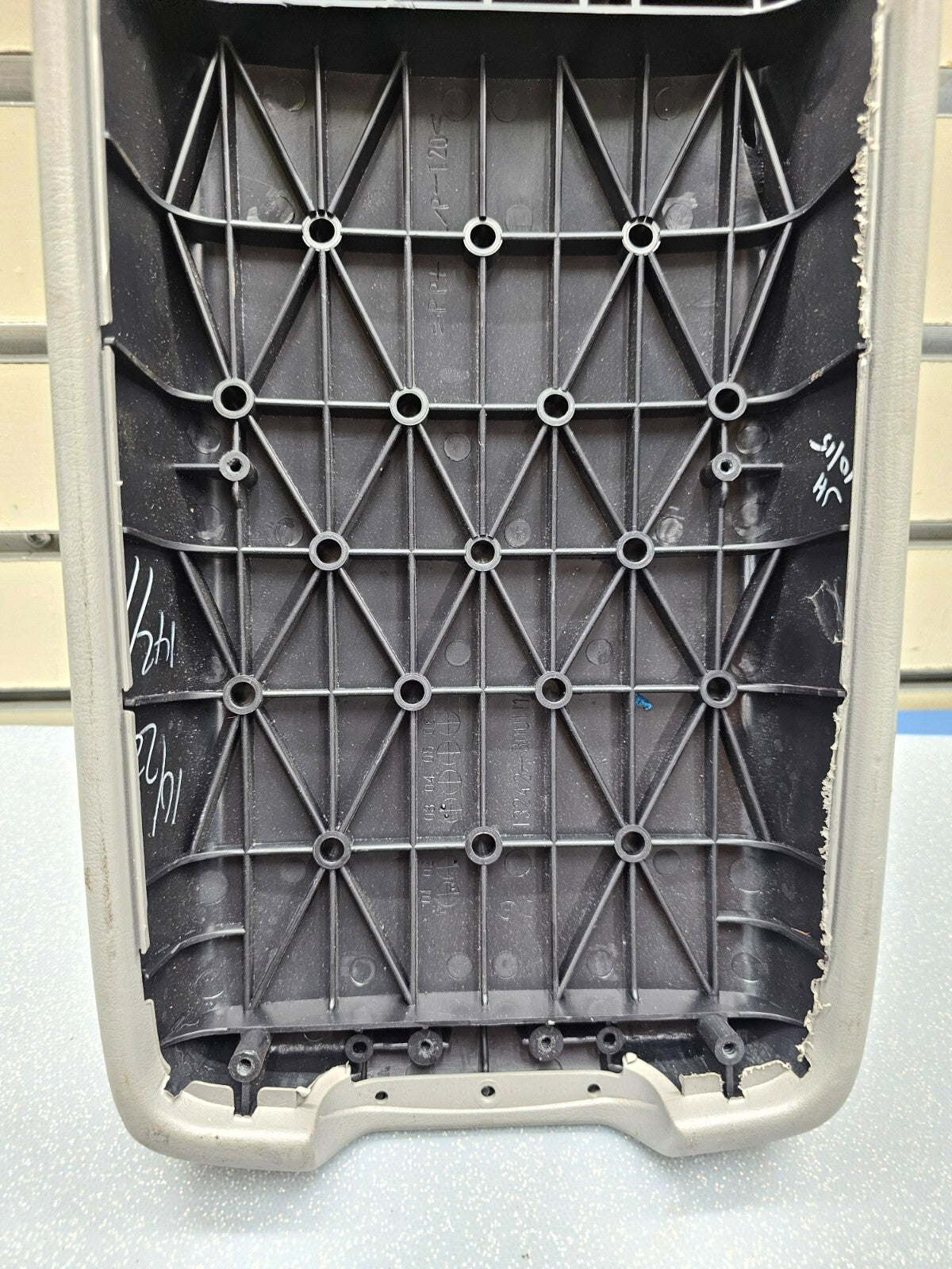 🔥02-06 CAMRY SOLARA LEXUS ES330 CENTER CONSOLE LID ARM REST COVER ASSEMBLY GRAY
