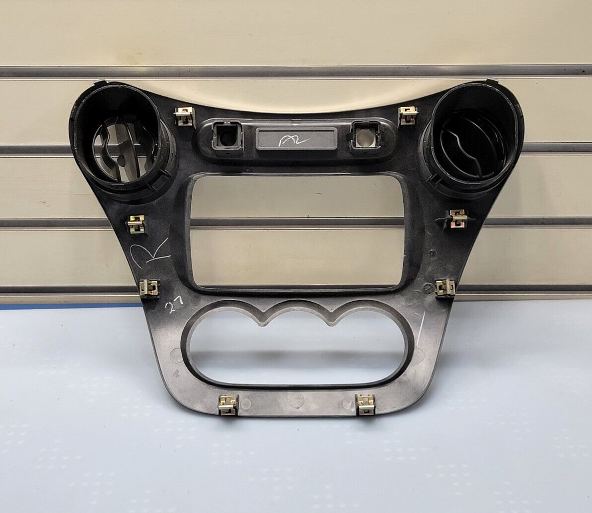 🔥2003-2007 Saturn Ion Radio AC Climate Control Bezel Assembly Vents silver