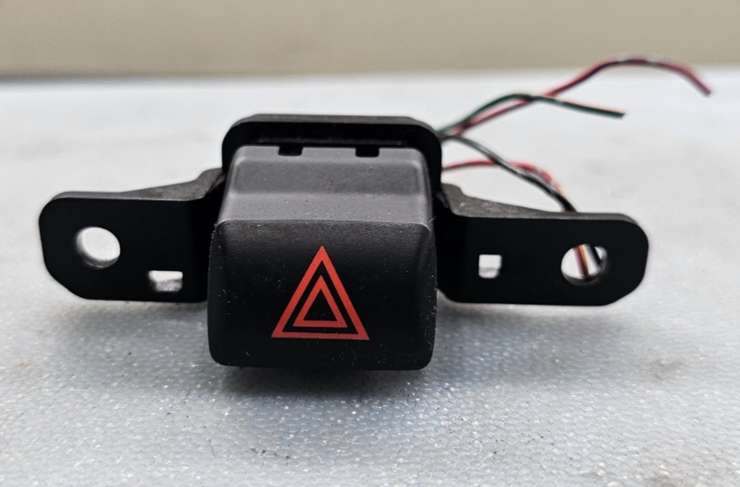 🔥07-13 Nissan Altima Hazard Emergency Warning Light Button Switch OEM