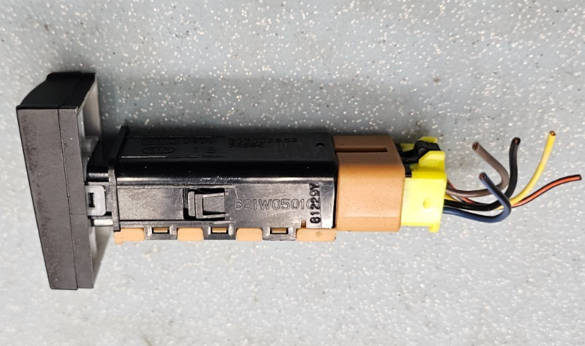 🔥09-12 HYUNDAI SANTA FE Rear Window Heating Heated Switch Button Assy Black OEM